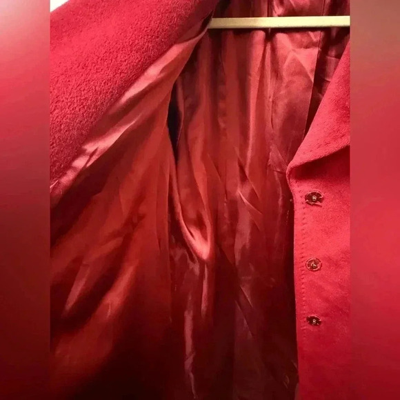 Vintage Anne Klein Wool and Angora Red Coat size 10 - Picture 4 of 6